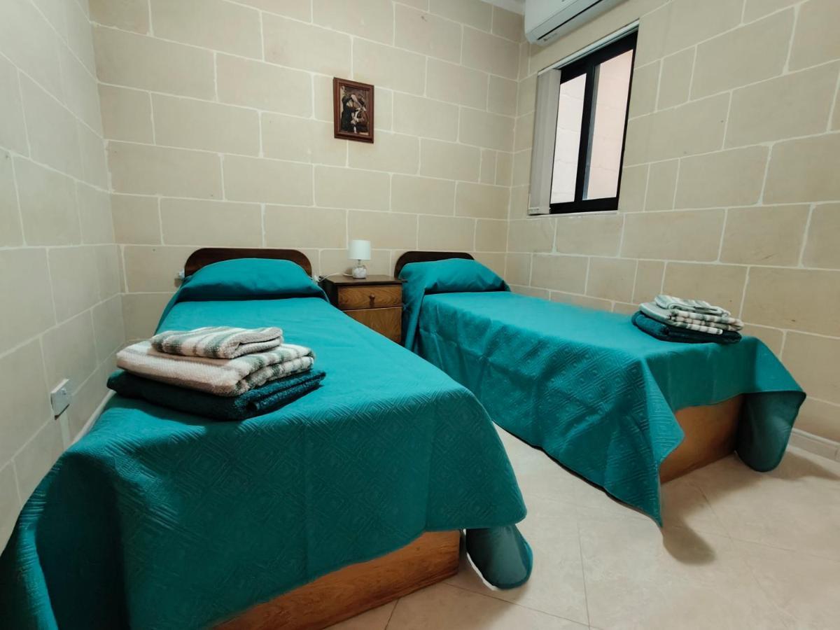 Seaview Apartment Zebbug  Luaran gambar